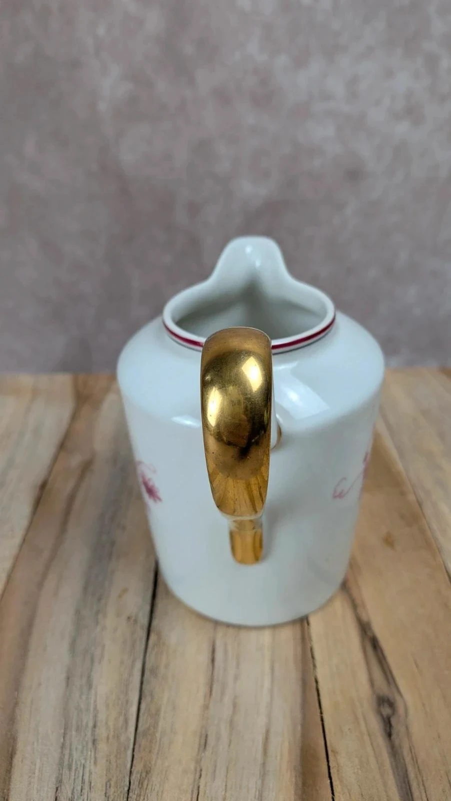 Petit pot à lait en porcelaine de Limoges B&c décor floral rose – photo 5